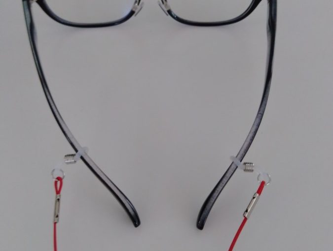 Leather eyeglasses holder